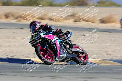 media/Jan-08-2022-SoCal Trackdays (Sat) [[1ec2777125]]/Turn 4 (1145am)/